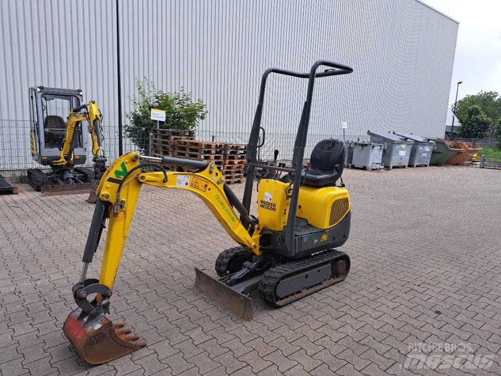 Wacker Neuson 803 حفارات زحافة