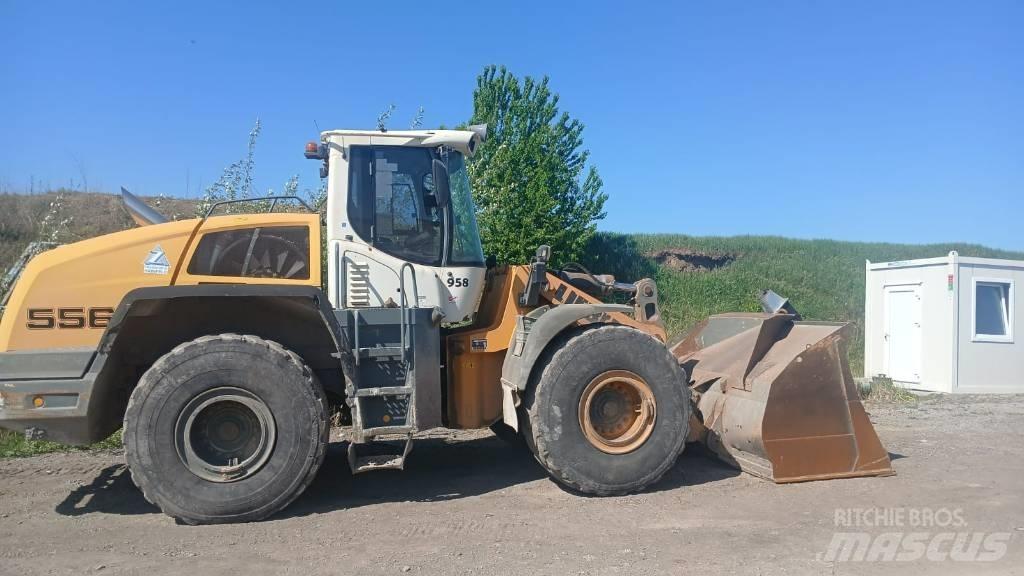 Liebherr L 556 لوادر بعجل