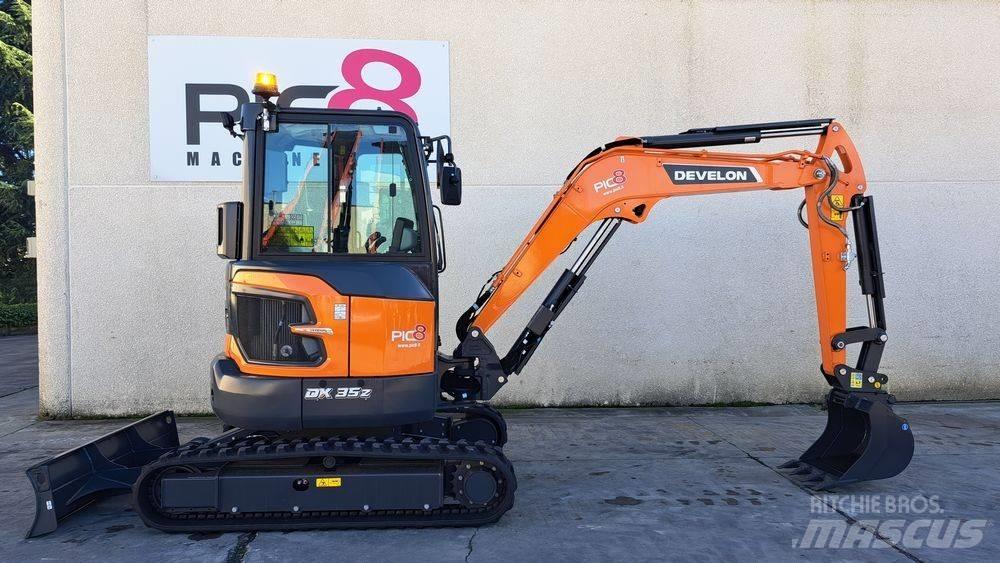 Develon DX 35 Z-7 حفارات صغيرة أقل من 7 طن (حفارات صغيرة)