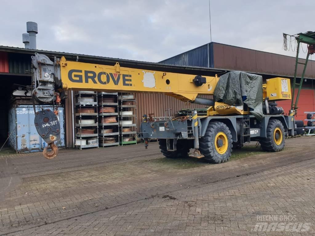 Grove RT 530 E-2 رافعات الطرق الوعرة