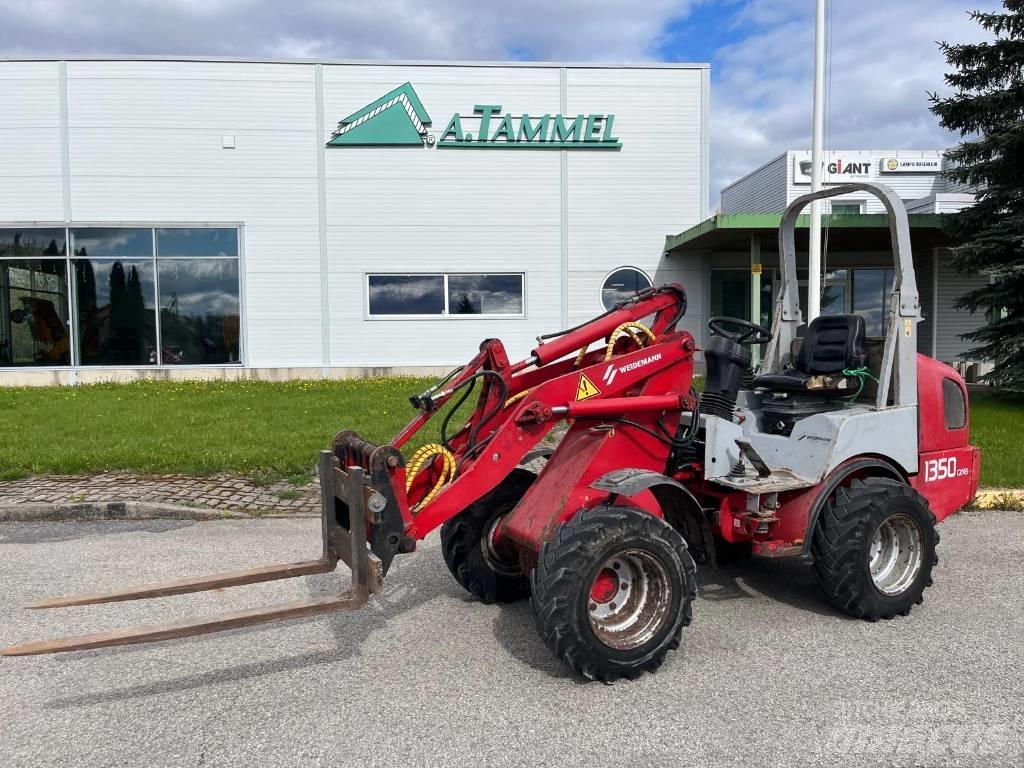 Weidemann 1350CX45 لوادر انزلاقية التوجيه