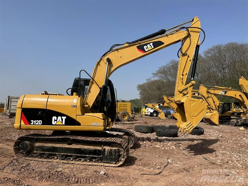 CAT 312 D حفارات زحافة