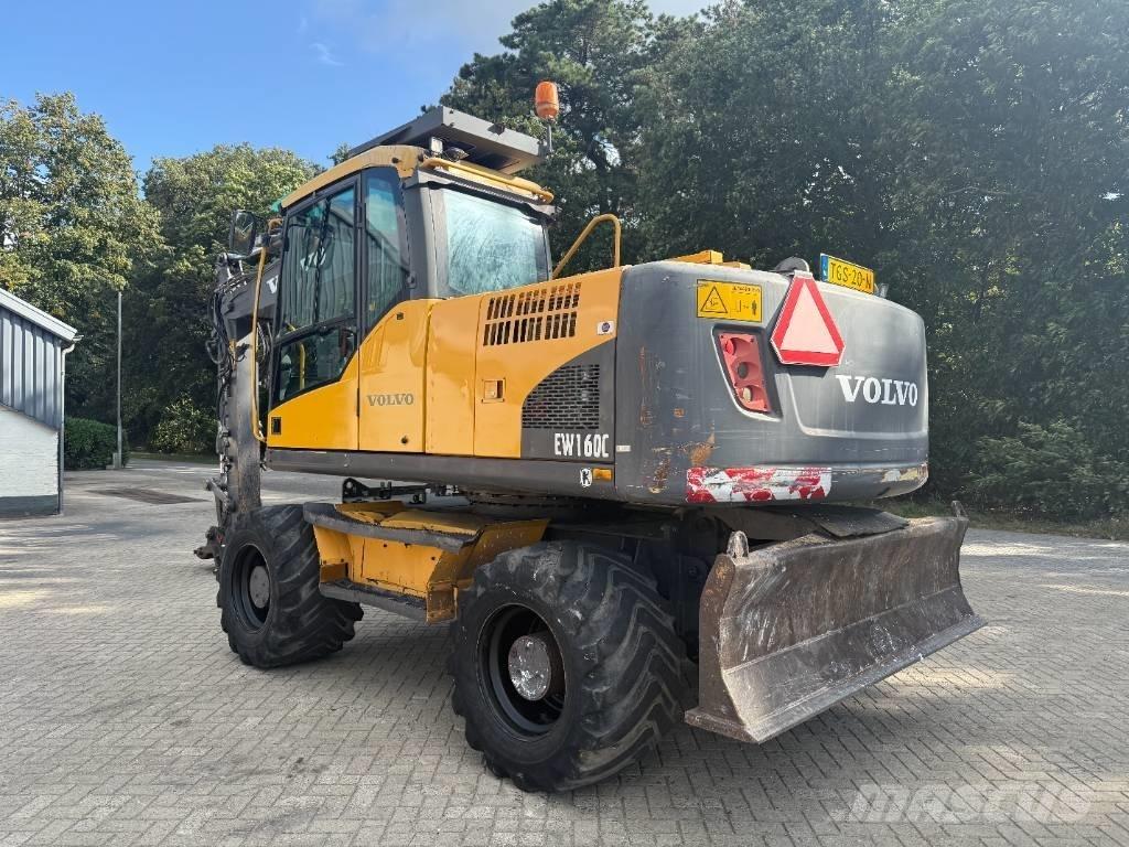 Volvo EW 160 C حفارات بعجل