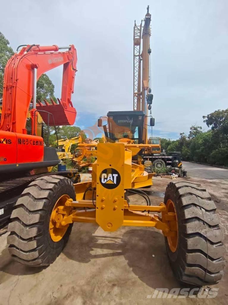 CAT 140 H معدات تمهيد الطرق