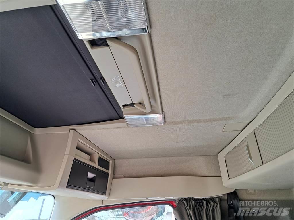 Volvo FH 500 6X4 شاحنات بمقصورة وهيكل