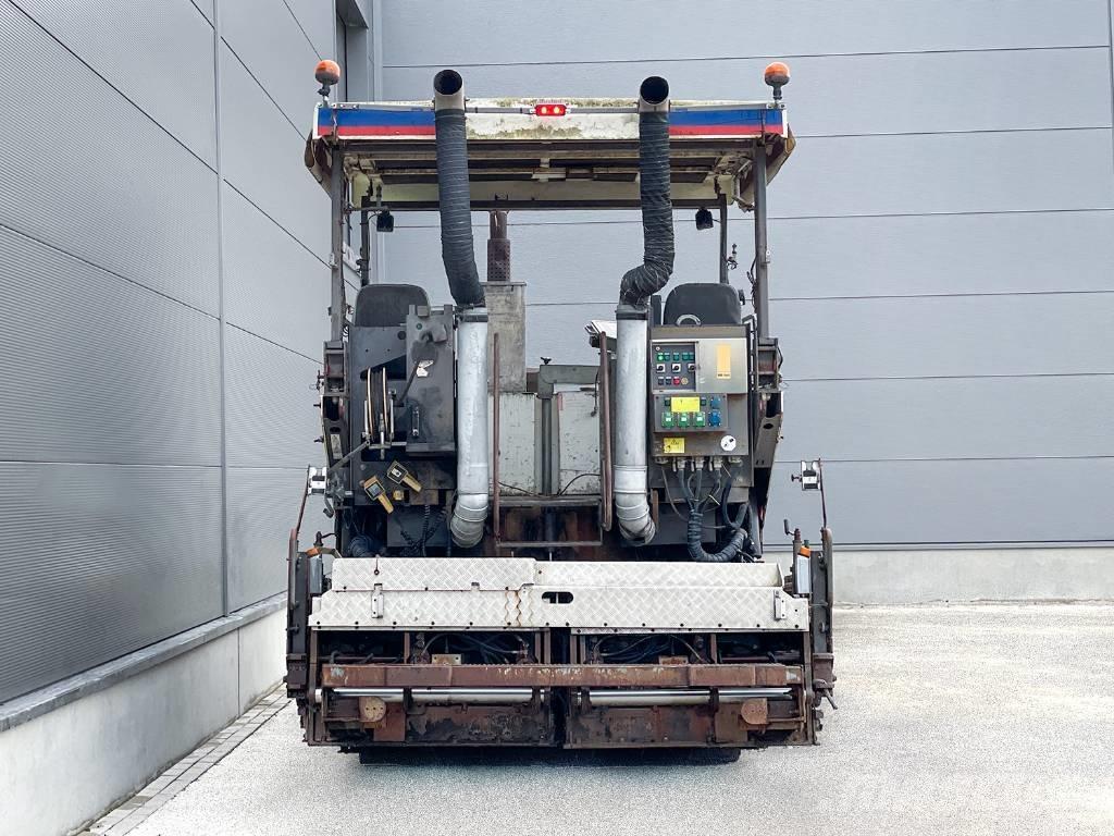 ABG 7820B معدات السفلتة