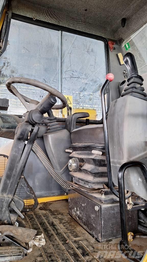 Komatsu PW 110 حفارات بعجل