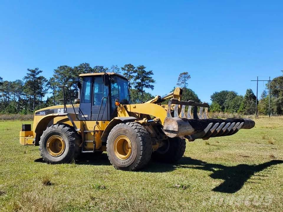 CAT 962 G لوادر بعجل
