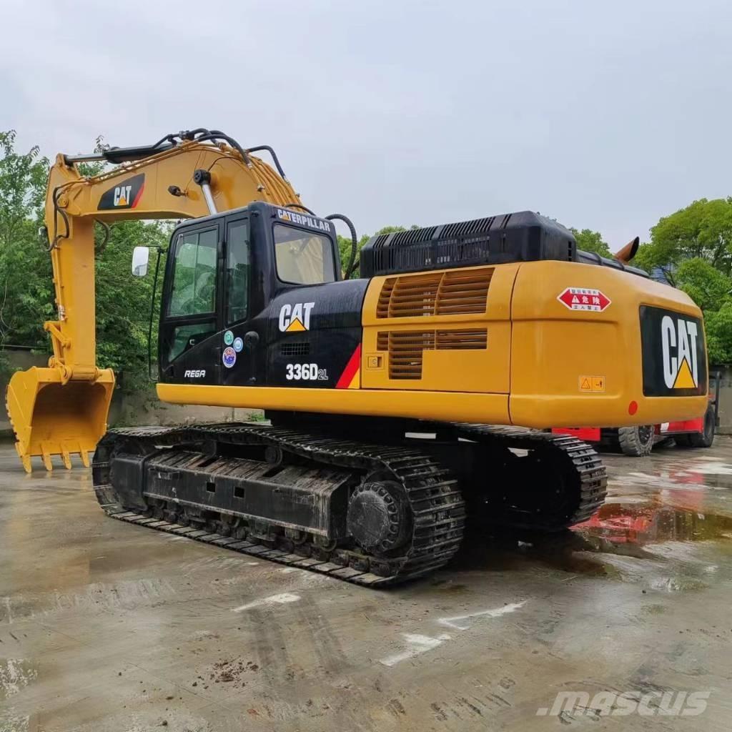 CAT 336 D حفارات زحافة