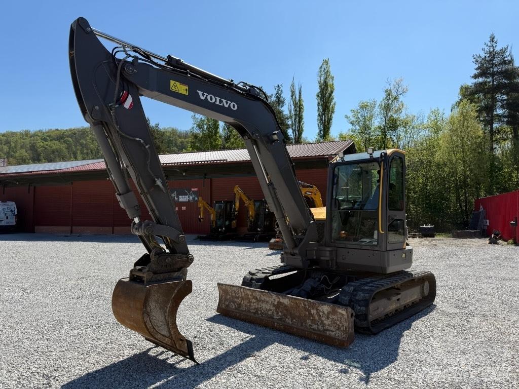 Volvo ECR88D حفارات وسط 7 طن - 12 طن