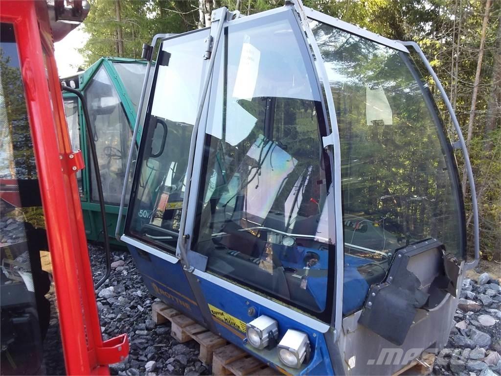 Rottne F18 كابينة والداخلية