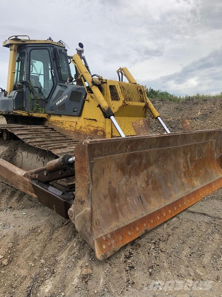 Komatsu D 65 PX-12 بلدوزرات مجنزرة