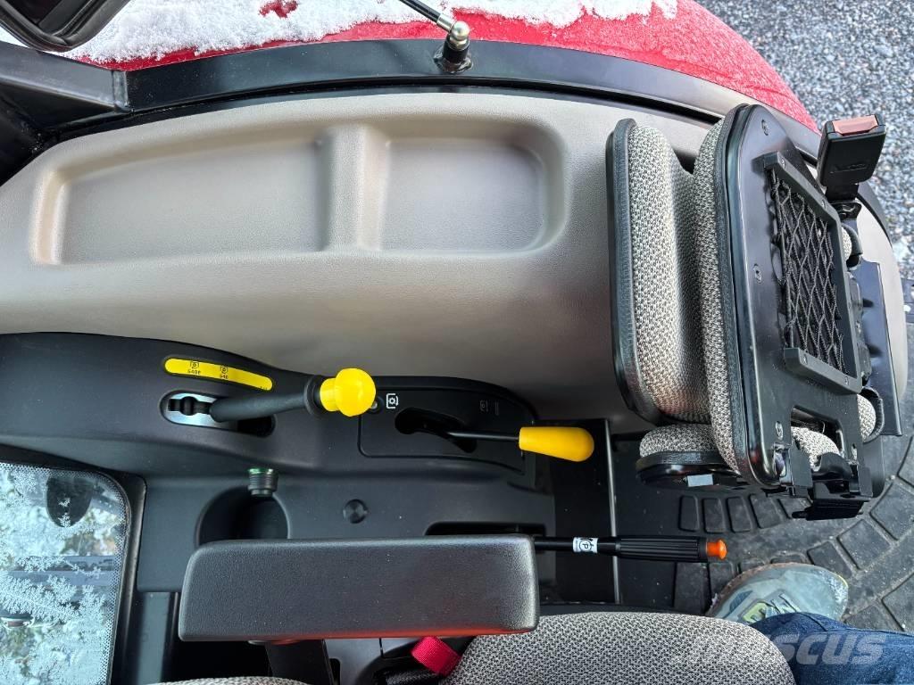 Case IH Farmall 75 A الجرارات