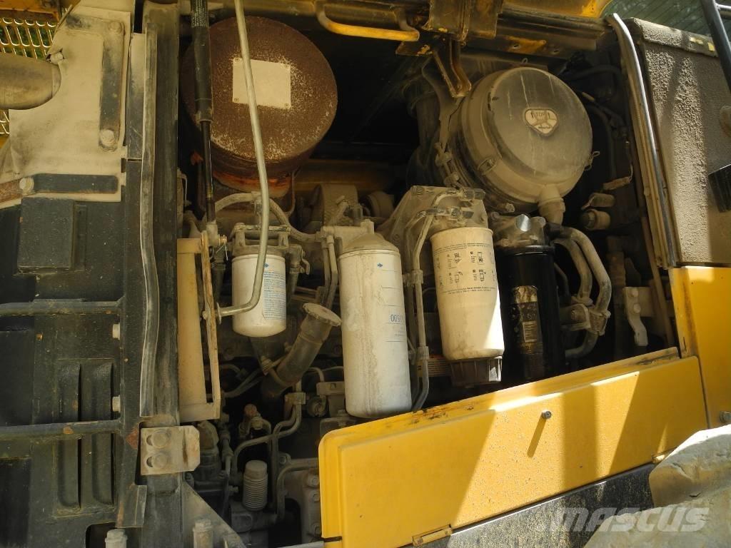 Komatsu WA 470-6 لوادر بعجل
