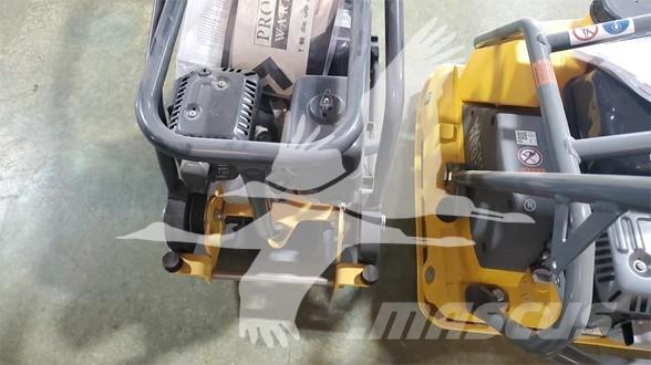 Bomag BVP10/36 مداحل رجاجة مجرورة
