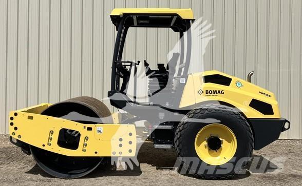 Bomag BW177D-5 مداحل أحادية الأسطوانة