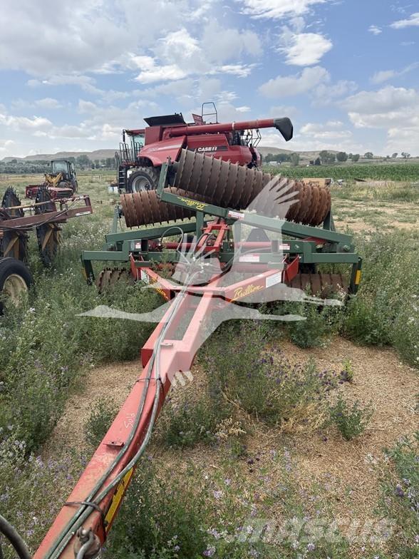 Brillion X108 ماكينات وملحقات زراعة أخرى