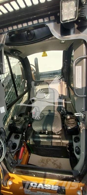 CASE DL550 لوادر انزلاقية التوجيه