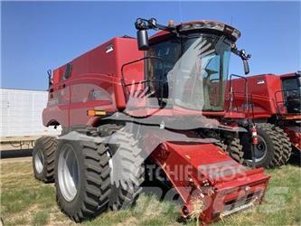 Case IH 8250 حصادات