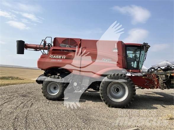 Case IH 8250 حصادات