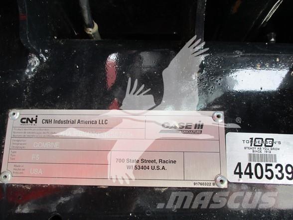 Case IH 8250 حصادات