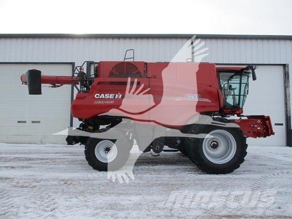 Case IH 8250 حصادات