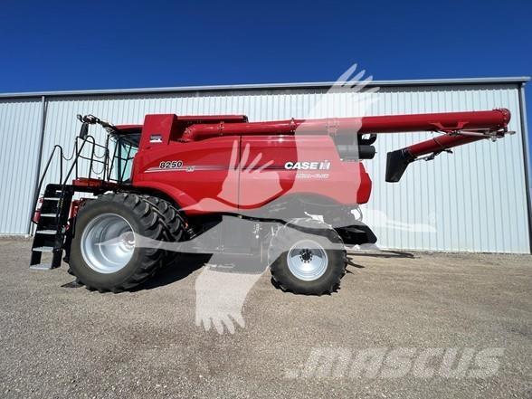 Case IH 8250 حصادات