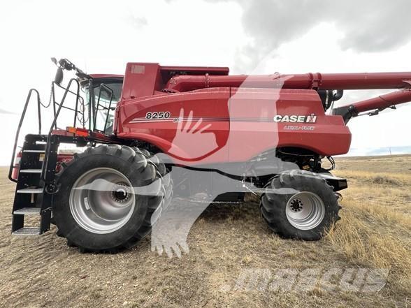Case IH 8250 حصادات