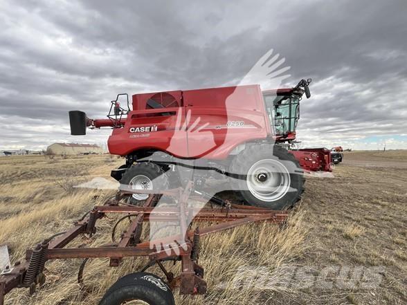 Case IH 8250 حصادات