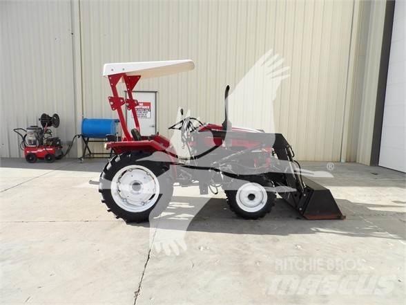  FARM PRO 2425 الجرارات