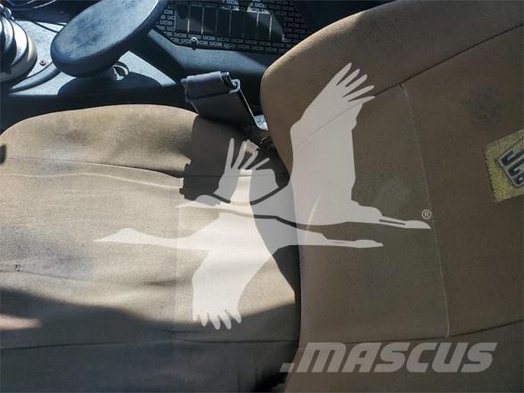 JCB 417 لوادر بعجل