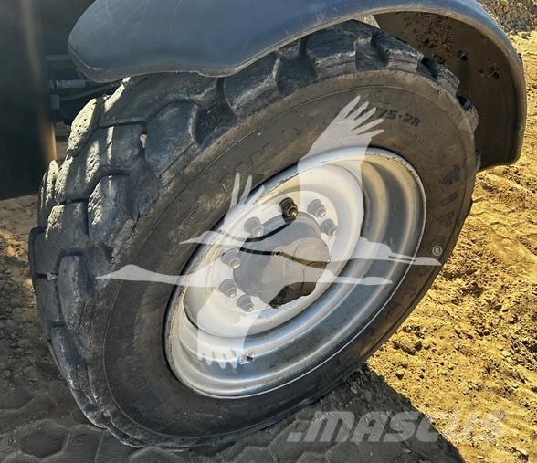 JLG G6-42A مناولات متداخلة