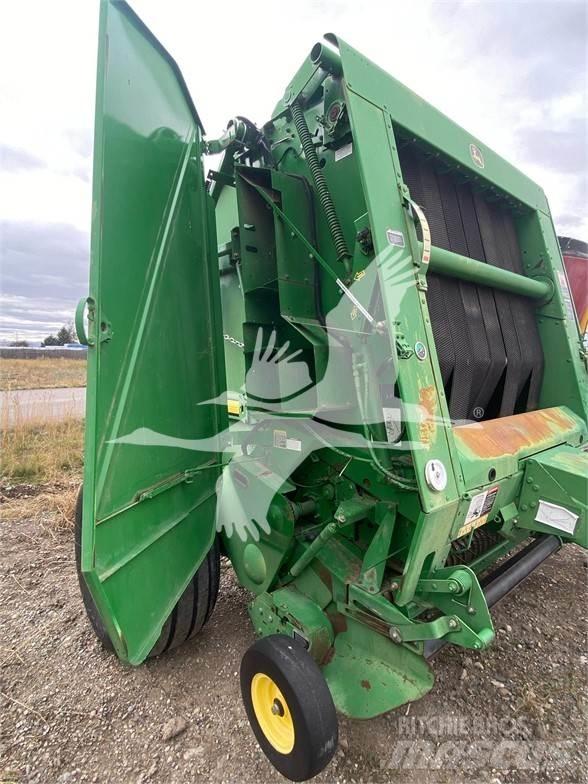 John Deere 568 محزمات مستديرة