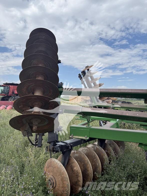 John Deere 630 زحافات ساحقة