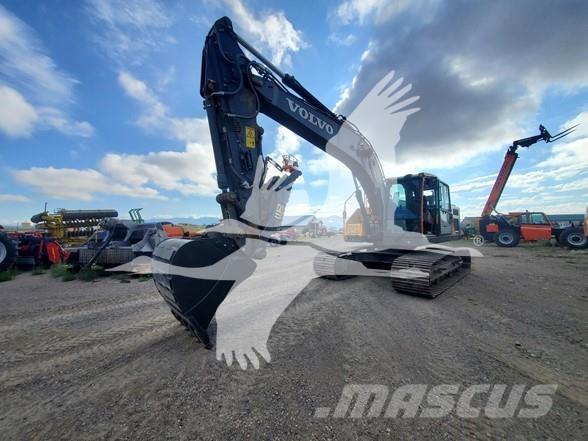 Volvo EC220EL حفارات زحافة