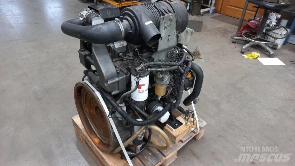 Yanmar 4TNV98 T محركات