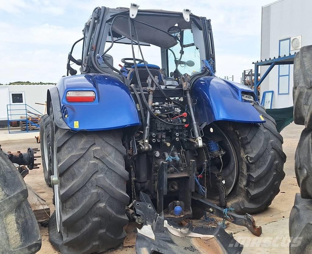 New Holland T 7.270 الجرارات