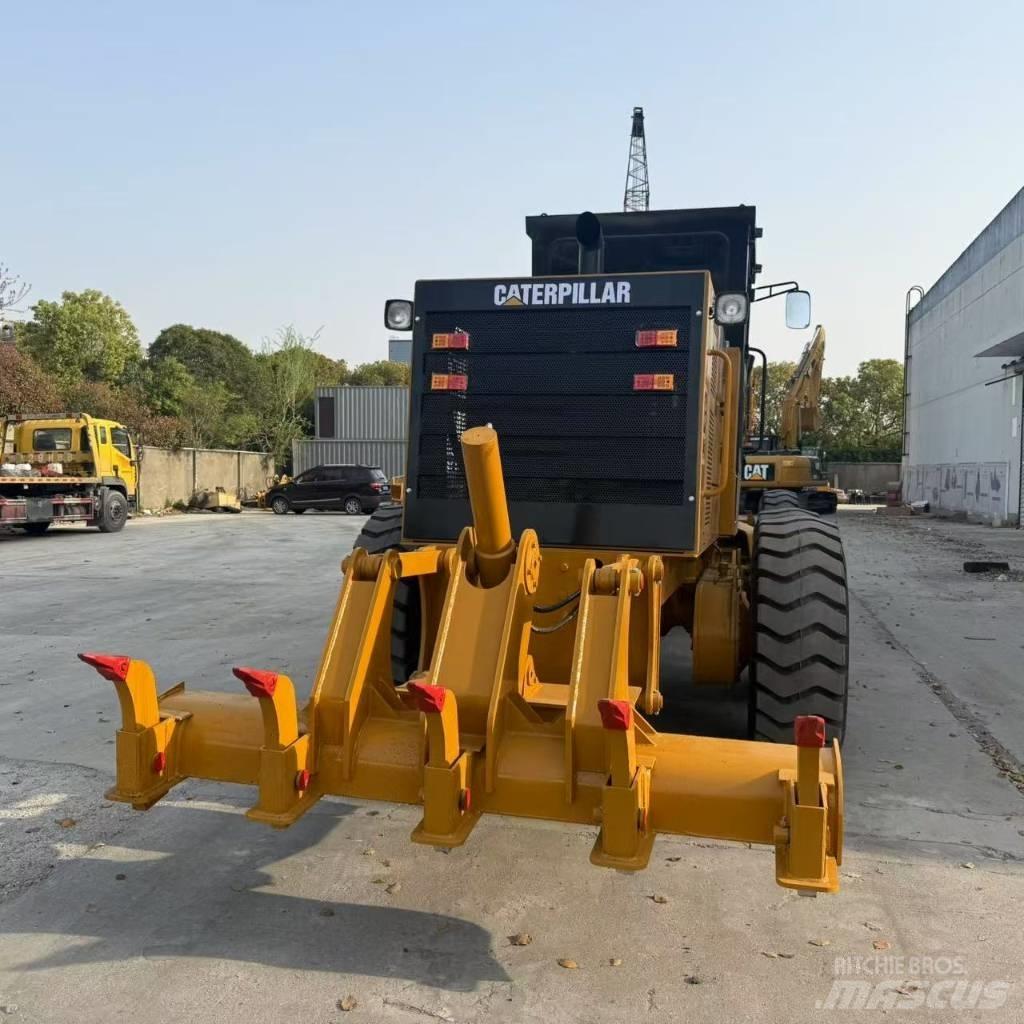CAT 140 G معدات تمهيد الطرق