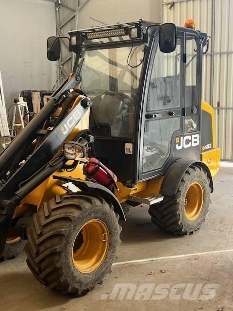 JCB 403 لوادر صغيرة