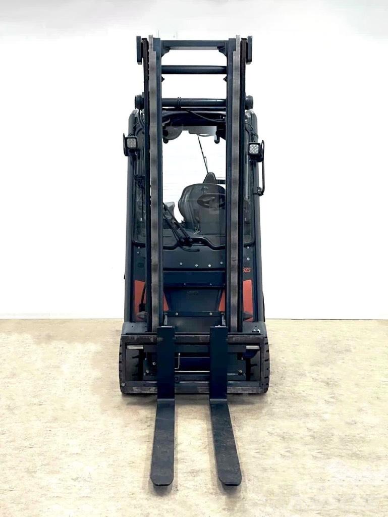 Linde E16 PH-02 شاحنات ذات رافعات شوكية تعمل بالكهرباء