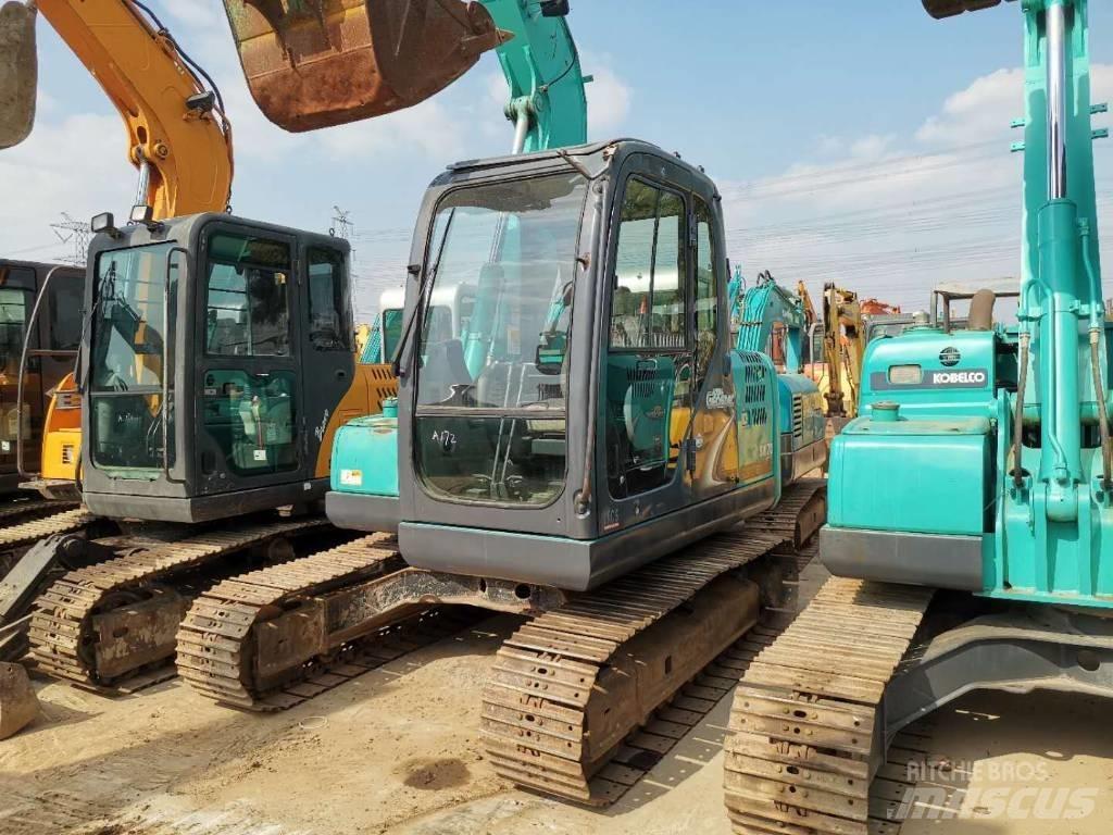 Kobelco SK 75 حفارات وسط 7 طن - 12 طن