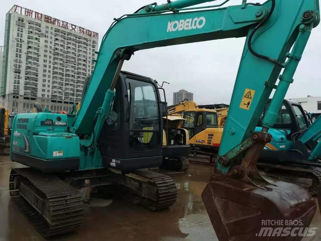 Kobelco SK 75 حفارات وسط 7 طن - 12 طن