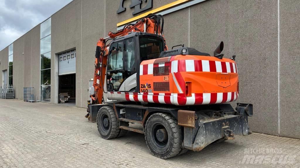 Hitachi ZX 140 W-5 حفارات بعجل