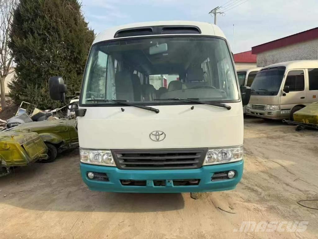 Toyota Coaster Bus حافلة صغيرة