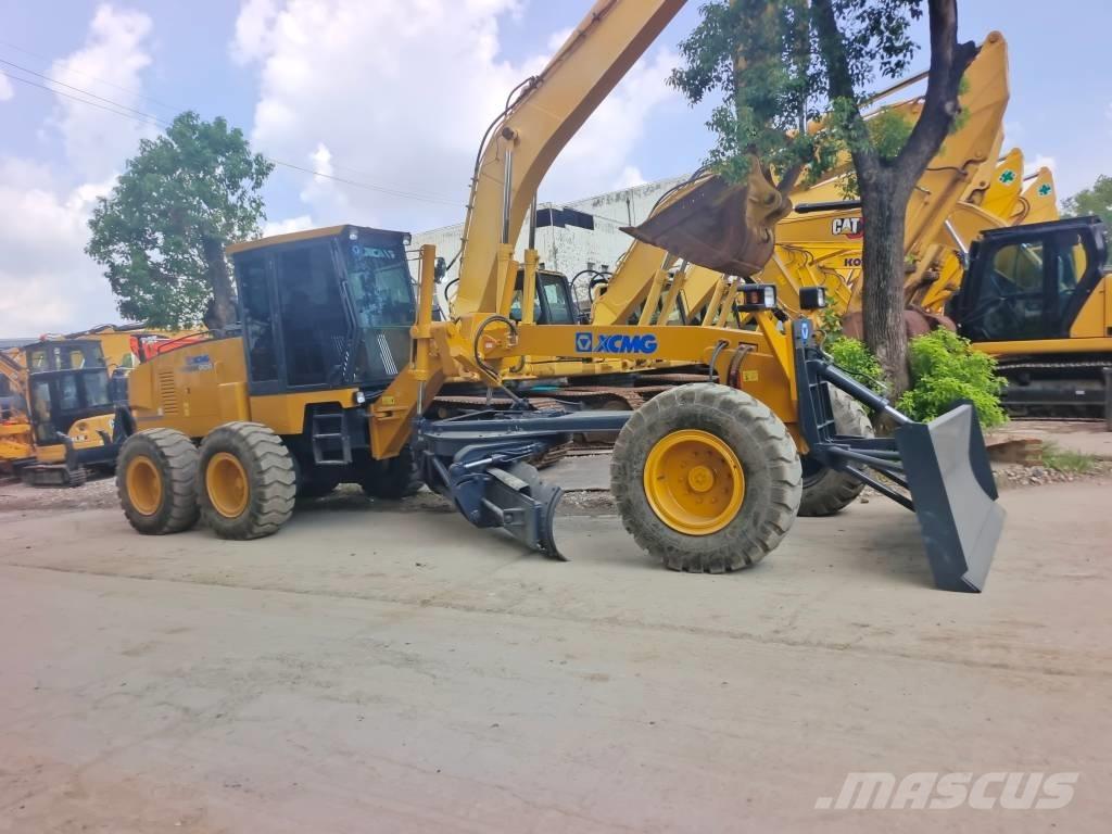 XCMG GR 2153 معدات تمهيد الطرق