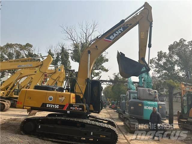 Sany SY 215 C حفارات زحافة