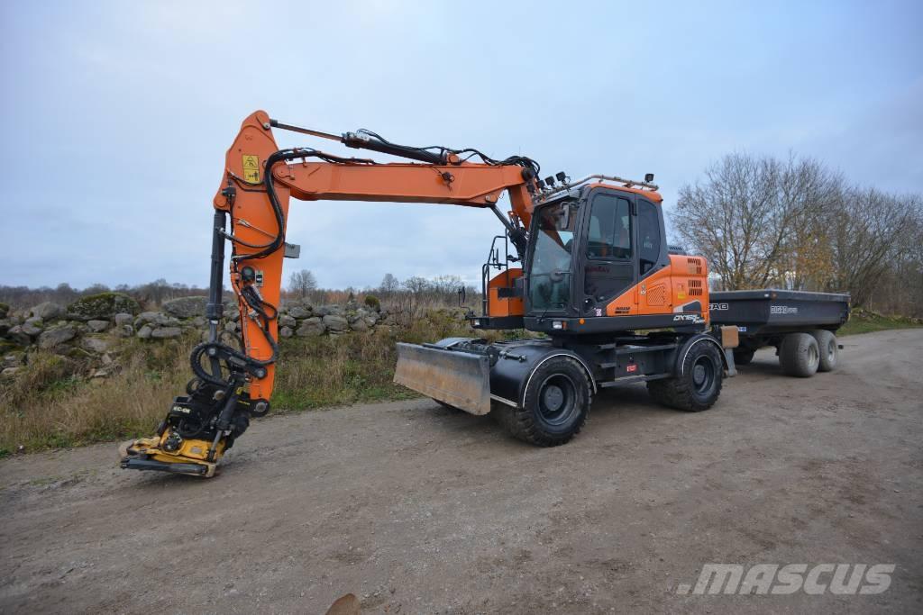 Doosan DX 165 W-5 حفارات بعجل