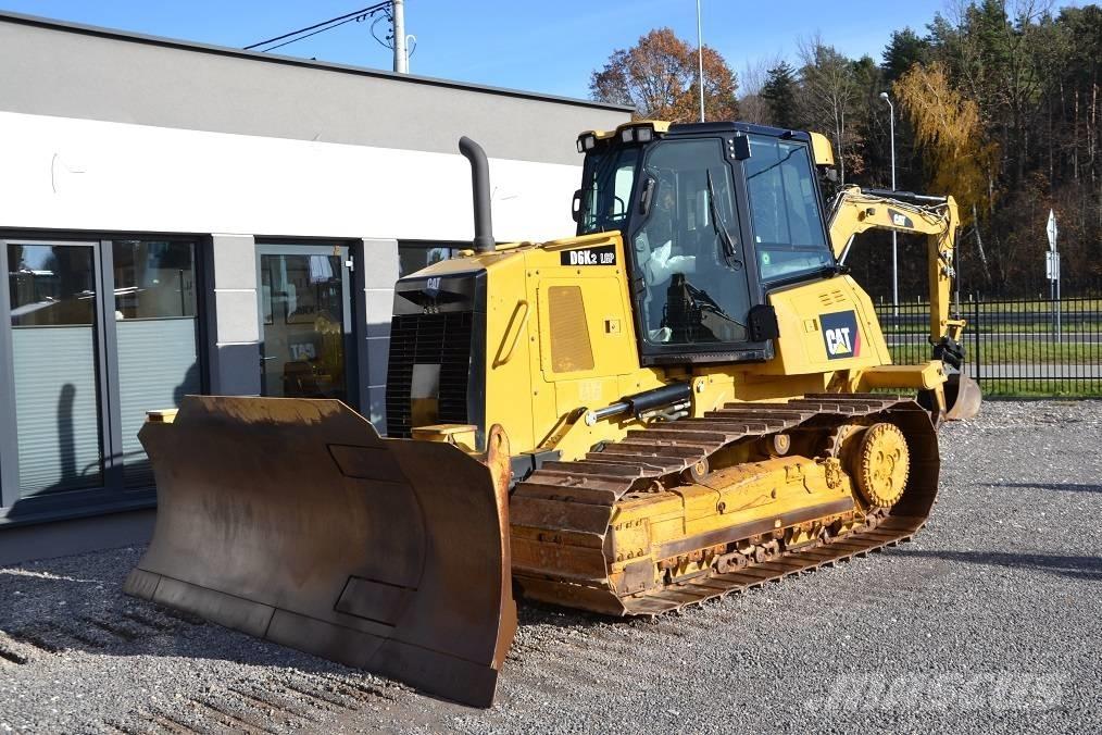 CAT CAT D6K2 LGP بلدوزرات مجنزرة