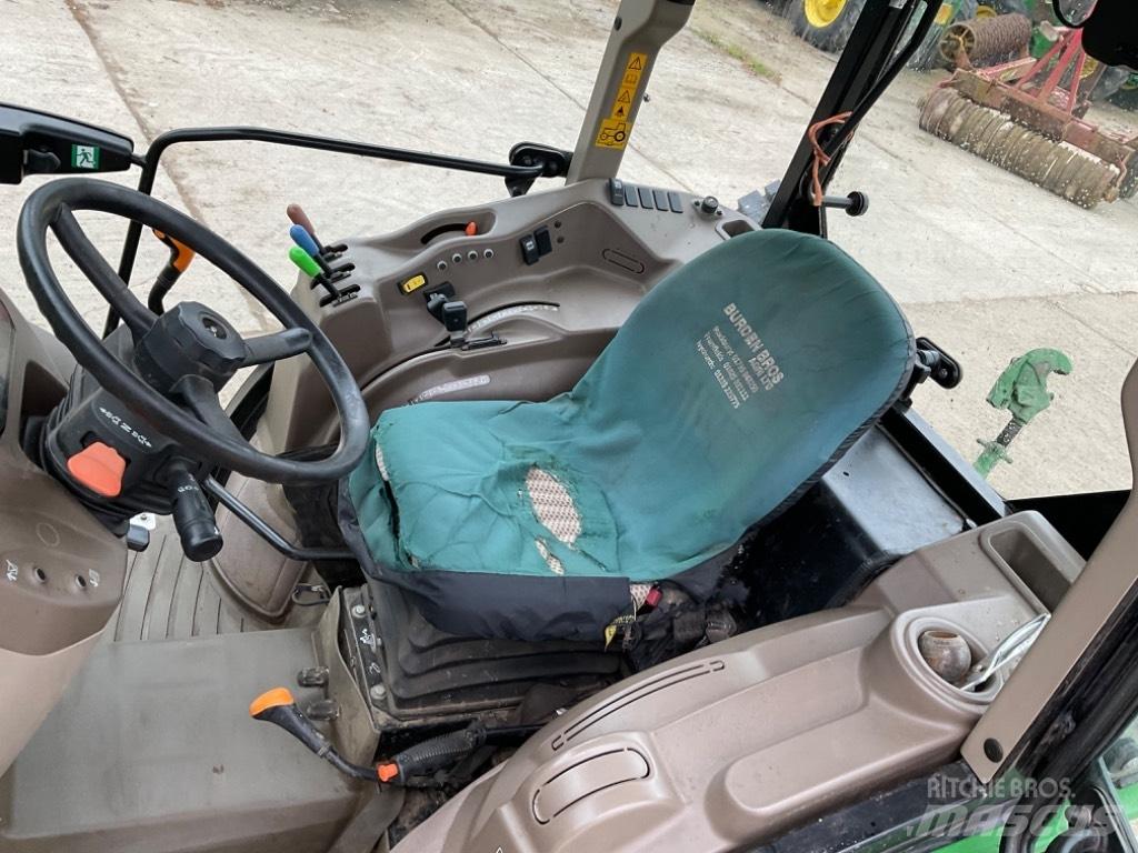 John Deere 5090 GF الجرارات