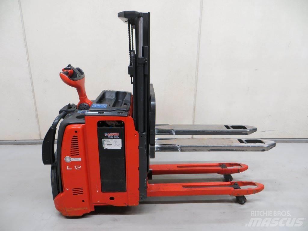 Linde L12L AP شاحنات مناولة ذاتية الدفع